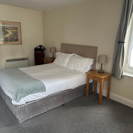 The White Hart Hotel Welwyn Luaran gambar