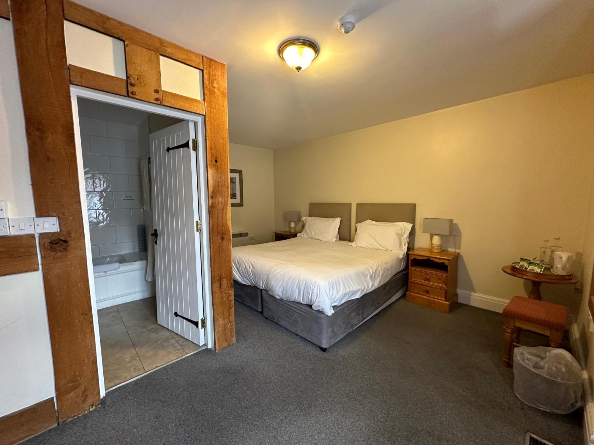 The White Hart Hotel Welwyn Luaran gambar