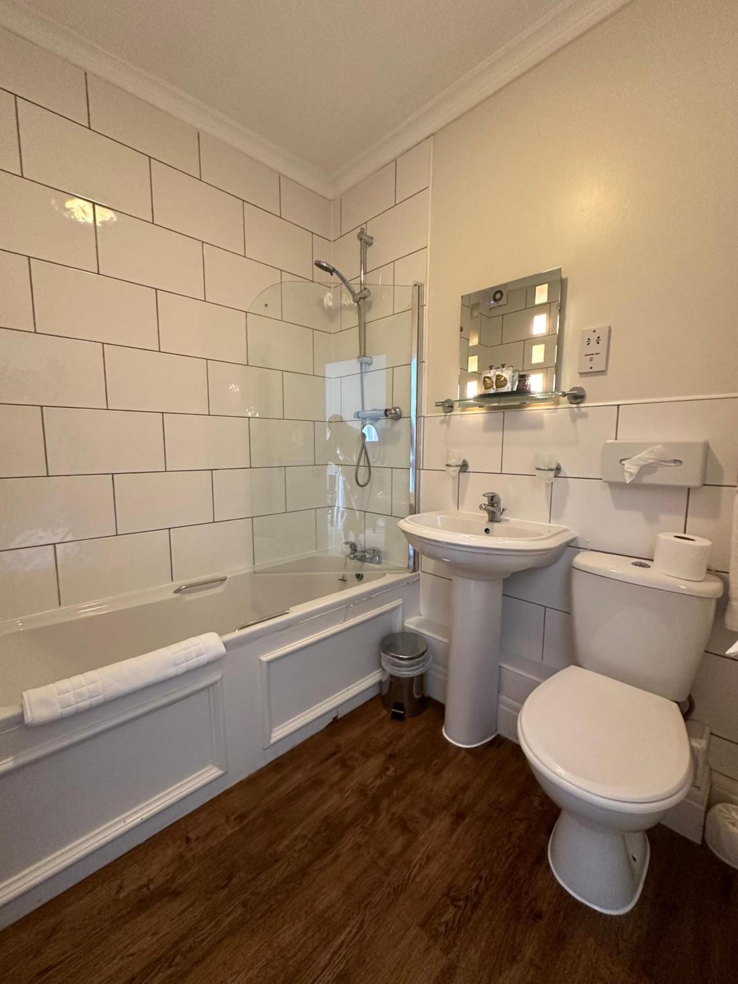 The White Hart Hotel Welwyn Luaran gambar
