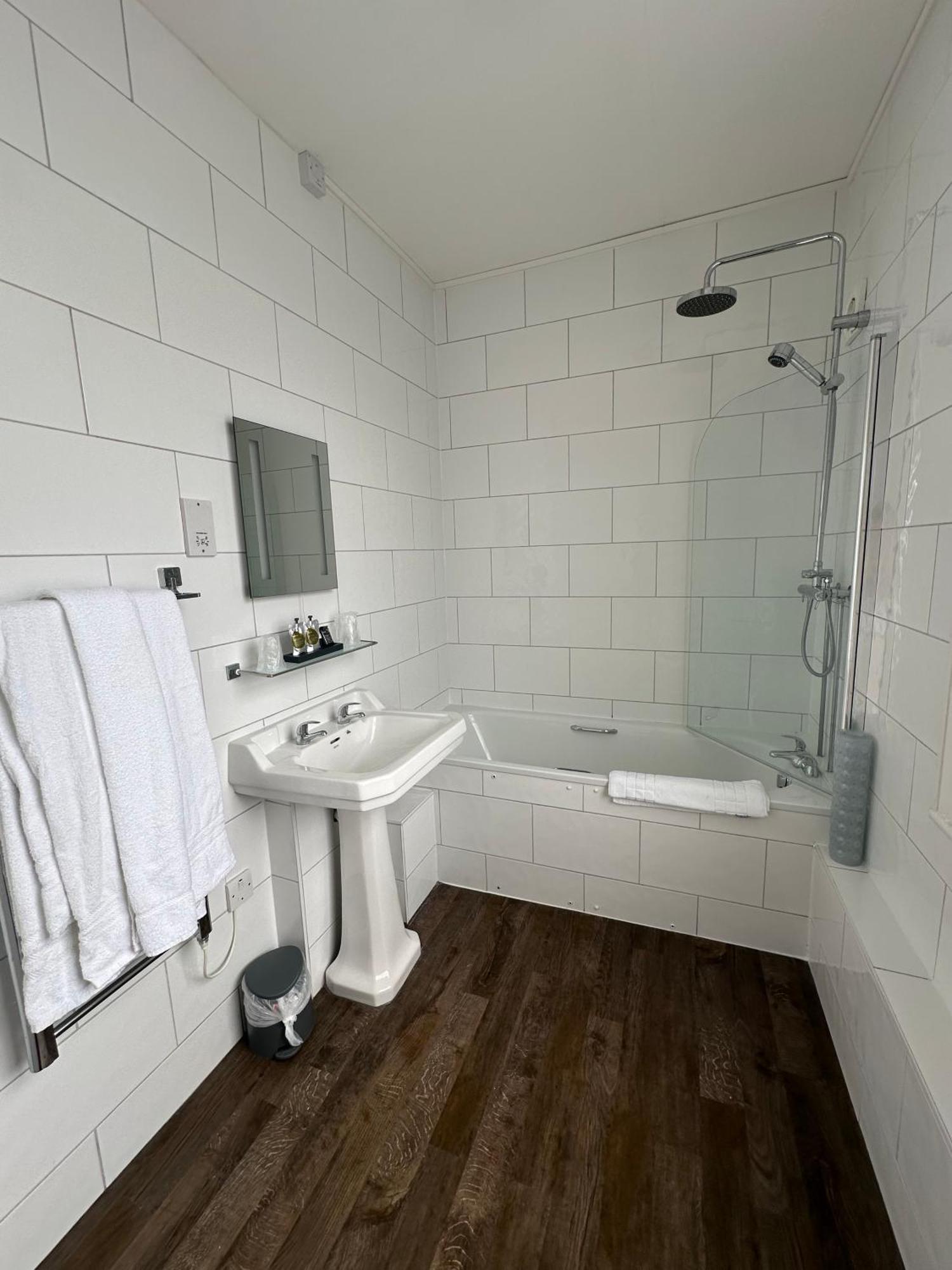 The White Hart Hotel Welwyn Luaran gambar